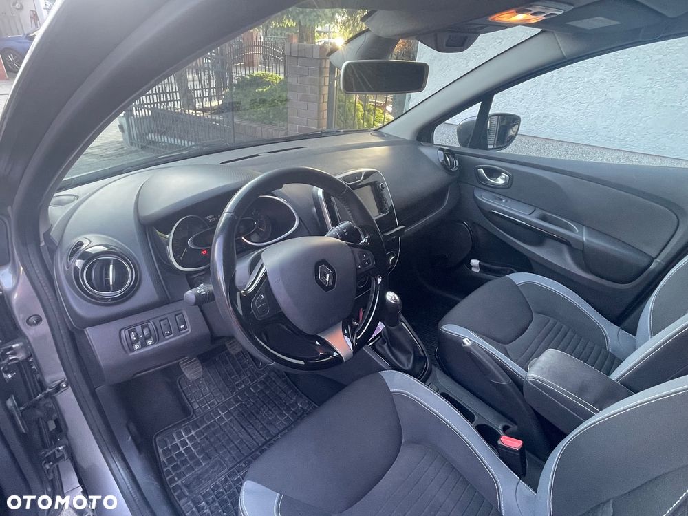 Renault Clio - 8