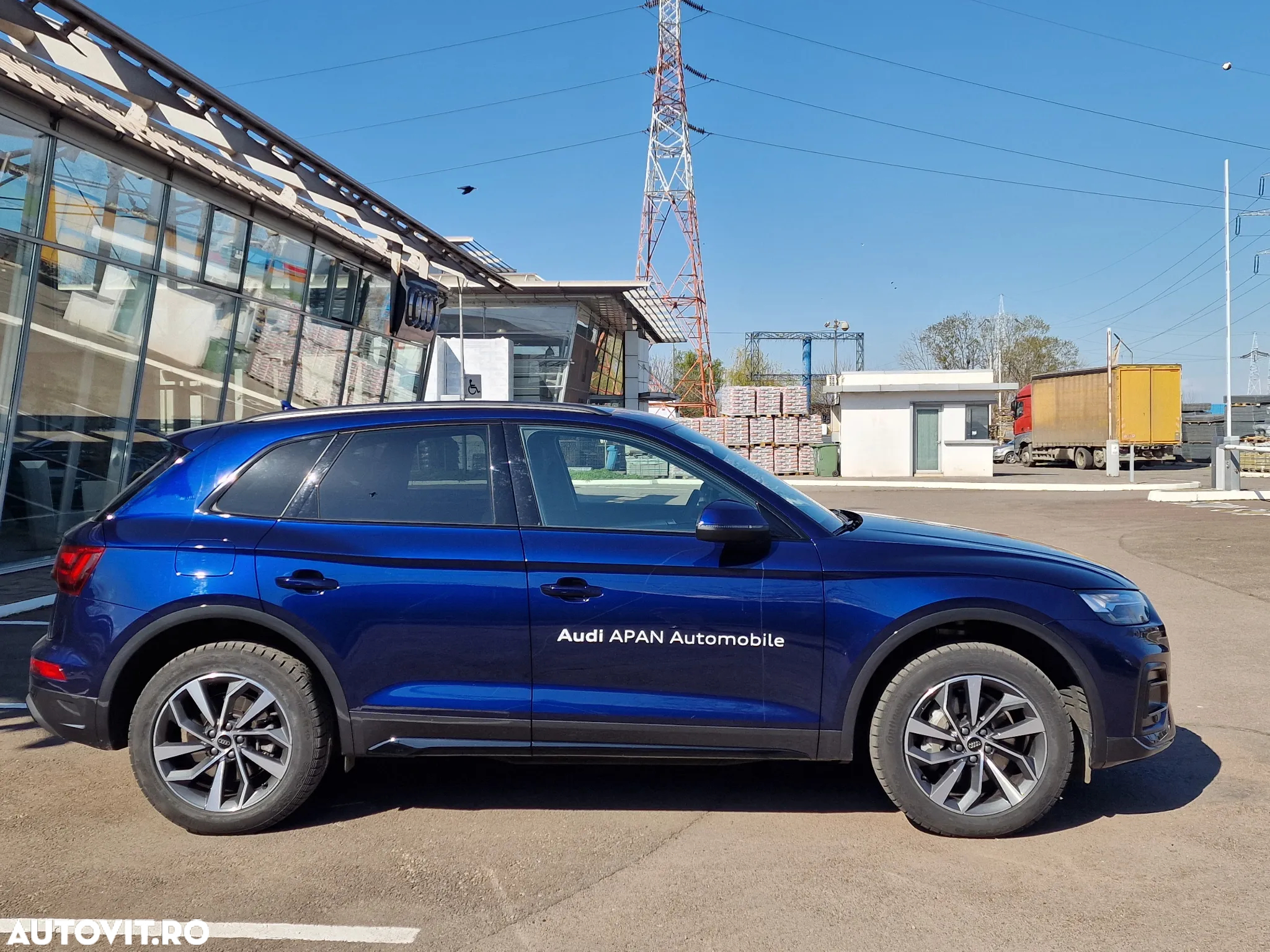 Audi Q5 40 TDI quattro S tronic MHEV Advanced - 4