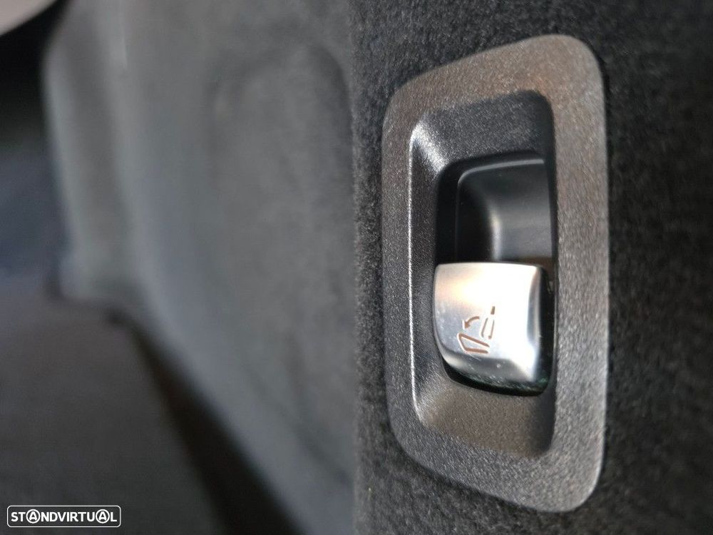 Mercedes-Benz C 200 BlueTEC AMG Line - 23