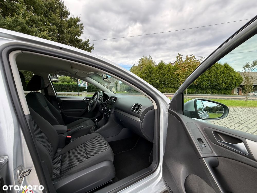 Volkswagen Golf VI 2.0 TDI Comfortline - 21