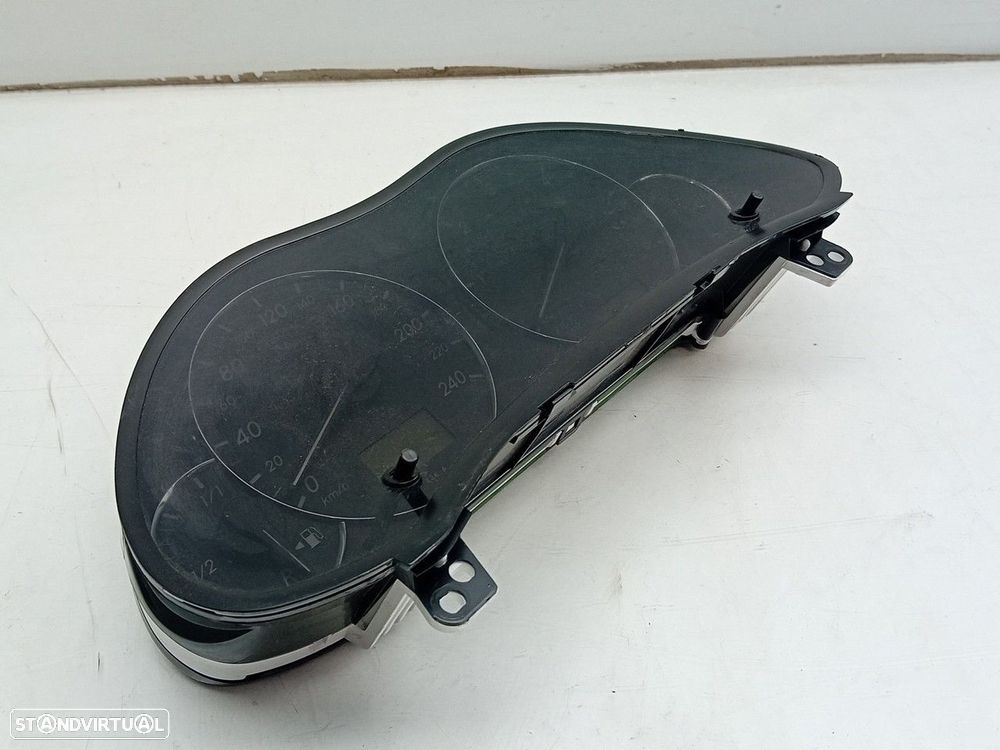 Quadrante / painel de instrumentos TOYOTA Avensis Liftback (_T25_) - 3