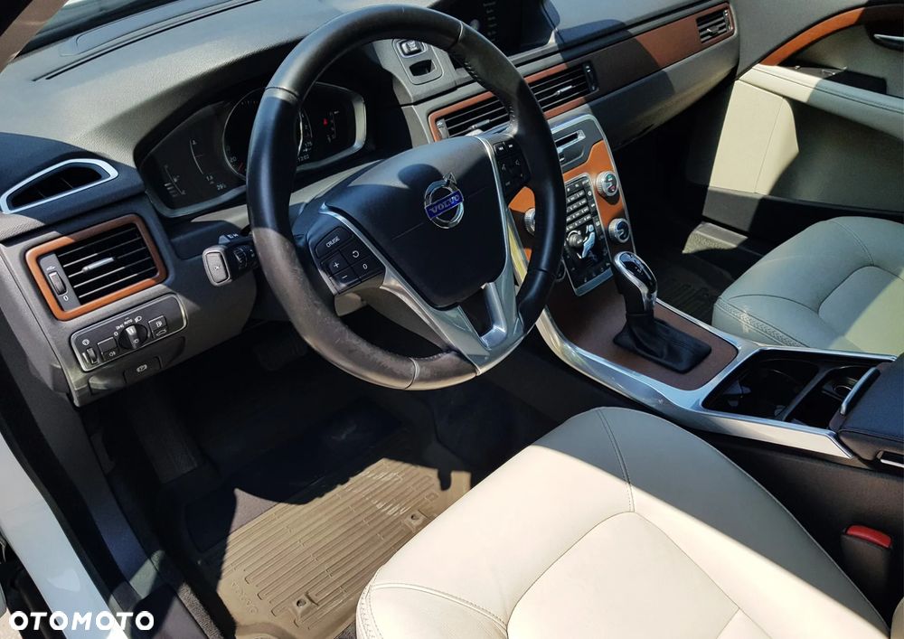 Volvo XC 70 T5 AWD Summum - 5