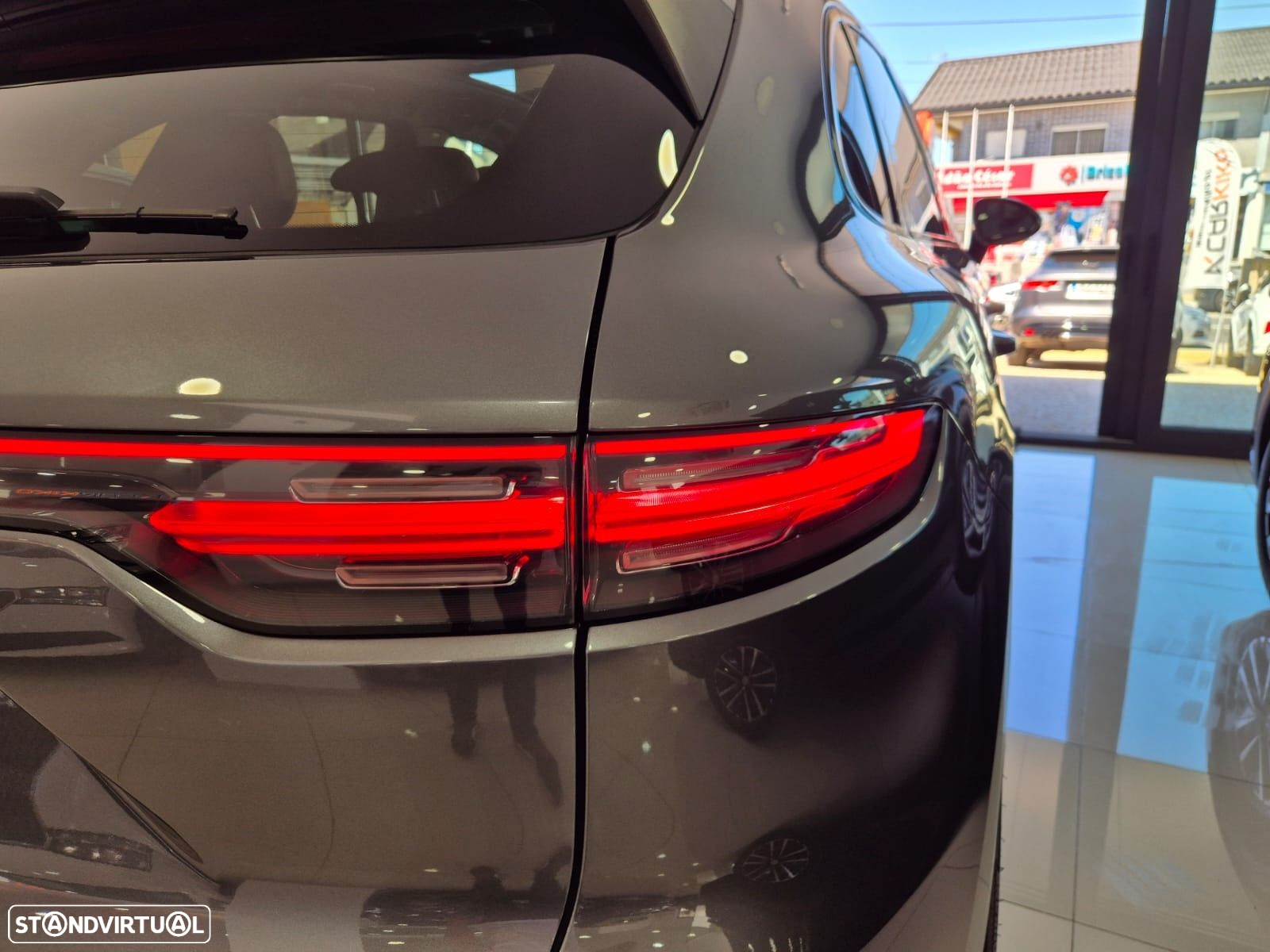 Porsche Cayenne E-Hybrid - 8