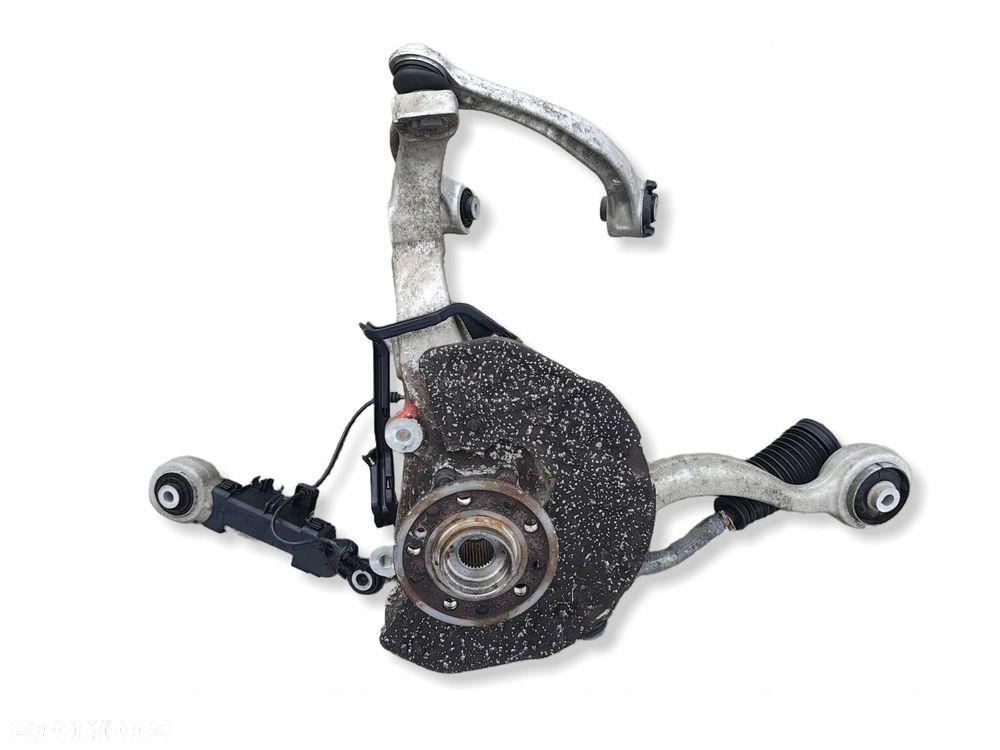 MERCEDES W205 C43 LEWA PRZEDNIA ZWROTNICA WAHACZ 4MATIC A2053700 - 1