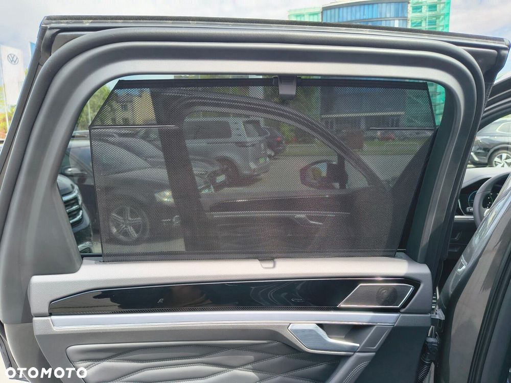 Volkswagen Touareg - 37