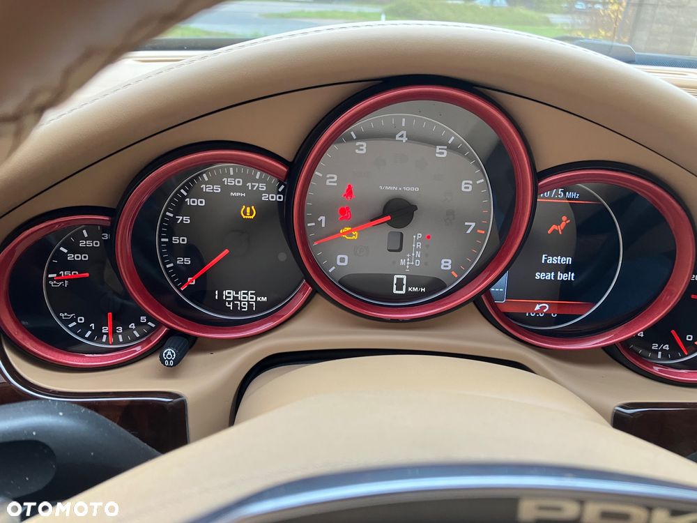 Porsche Panamera 4S PDK - 14