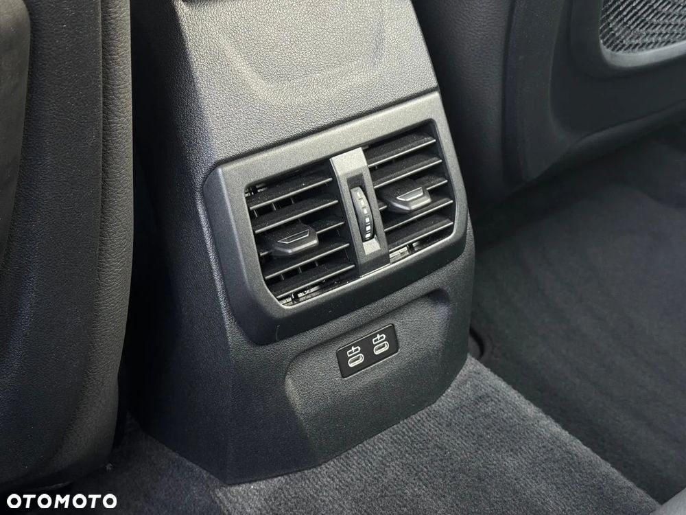 BMW Seria 1 118i M Sport - 27