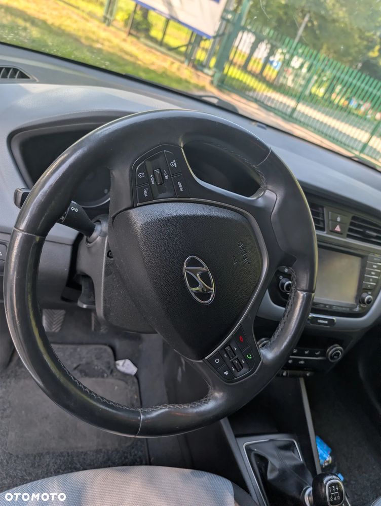 Hyundai i20 - 27