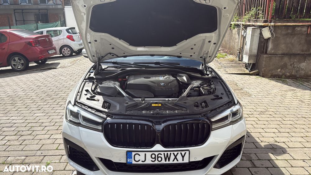 BMW Seria 5 530e xDrive Aut. M Sport Edition - 11
