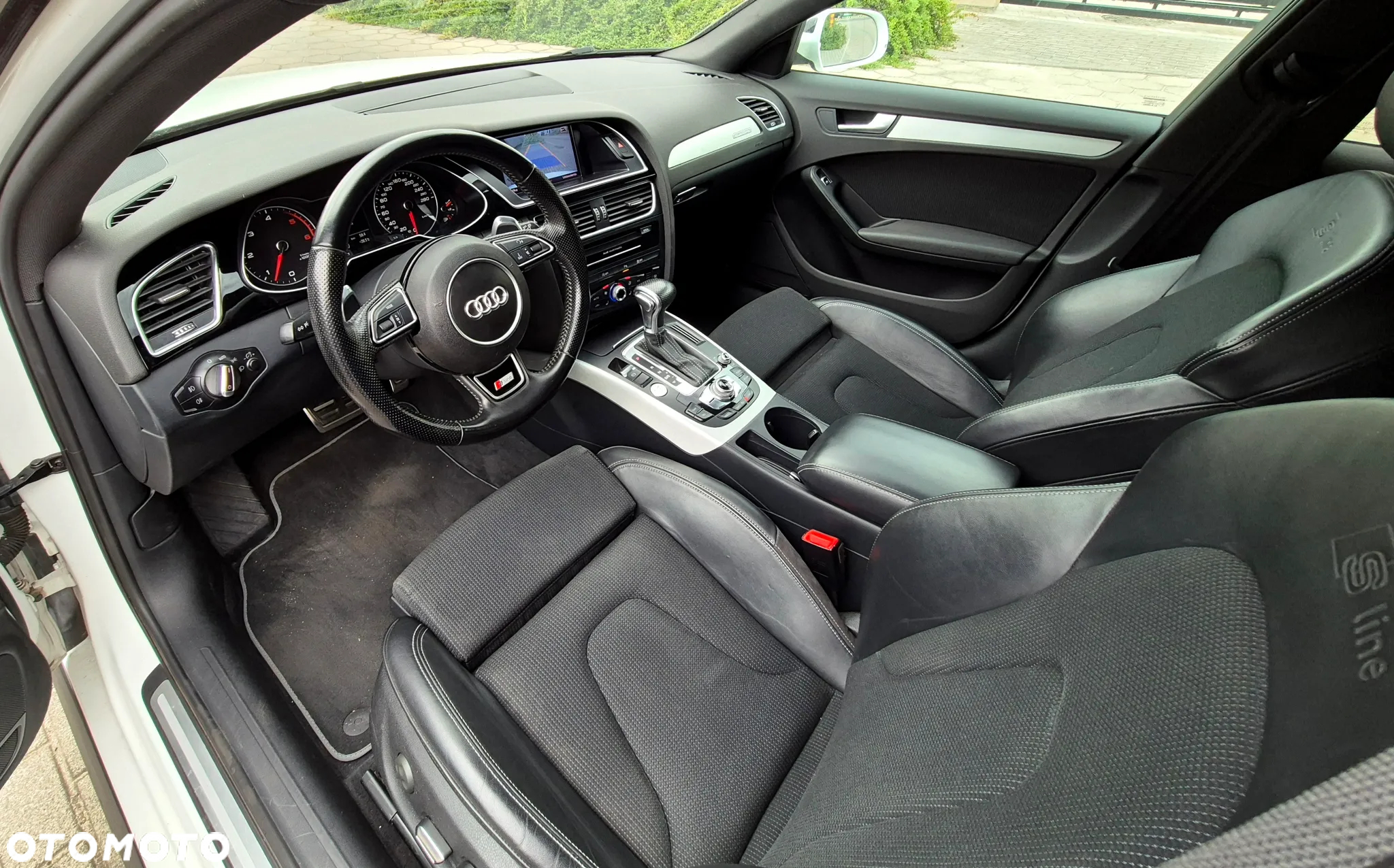 Audi A4 Avant 3.0 TDI DPF quattro S tronic S line Sportpaket - 12