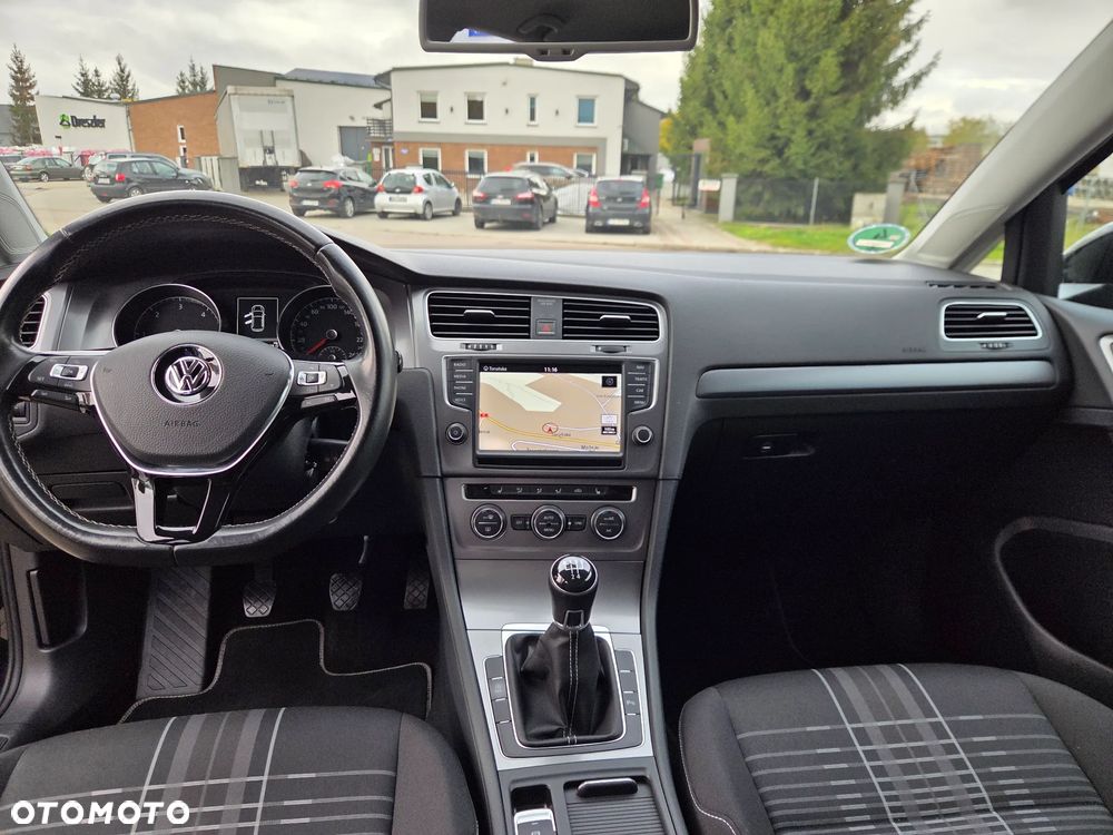 Volkswagen Golf 1.6 TDI BlueMotion Technology Lounge - 9