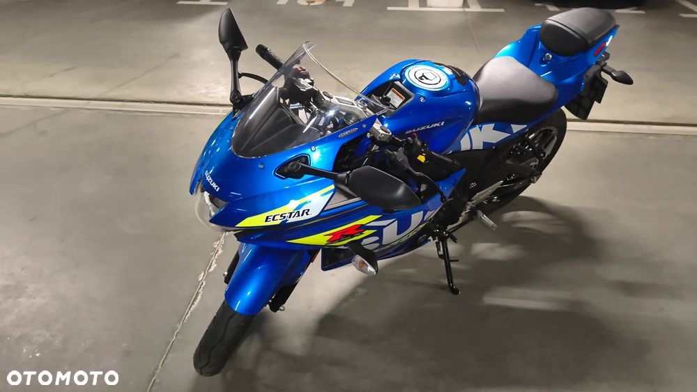Suzuki GSX-R - 3