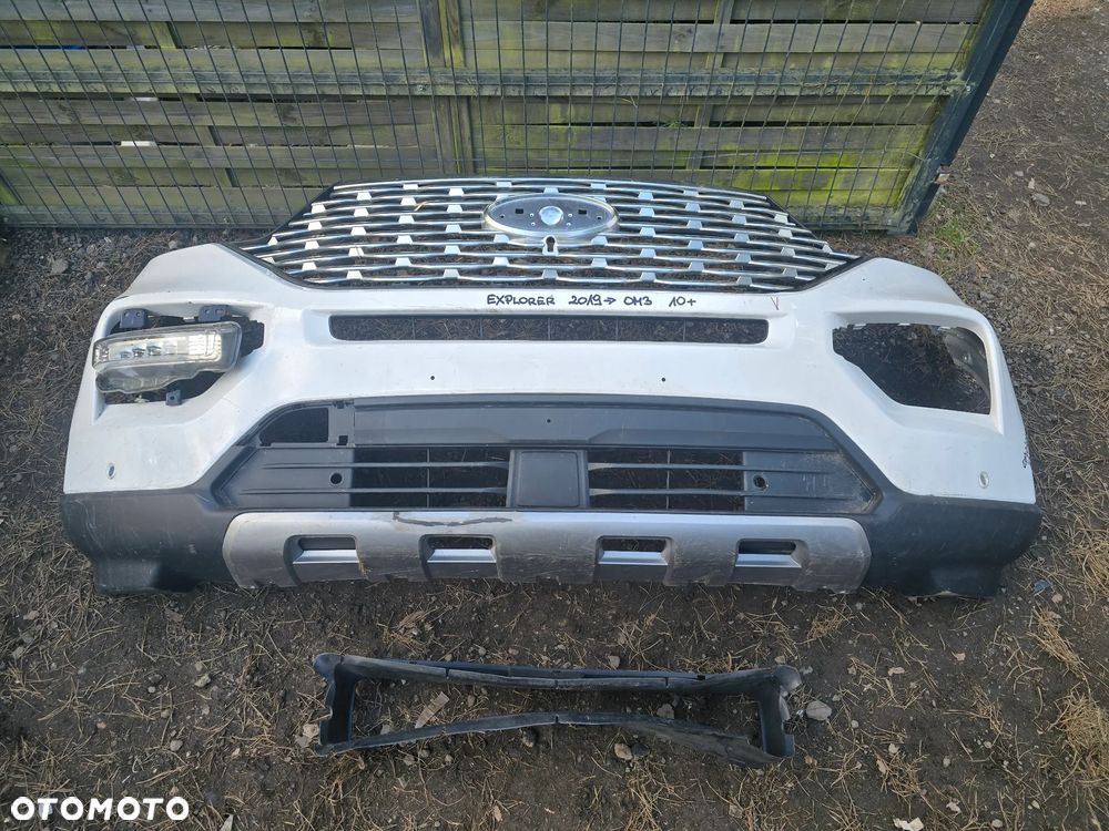 Ford explorer zderzak przód - 1