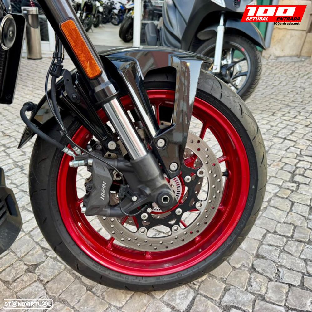 Suzuki GSX 800 S - 10