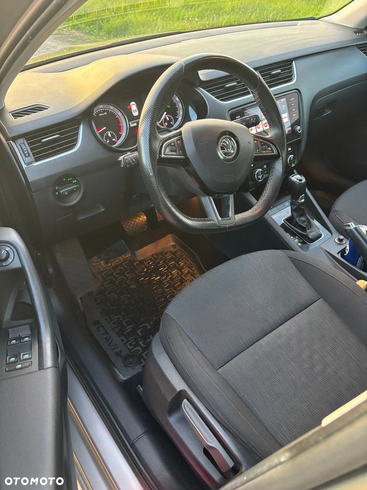 Skoda Octavia 1.4 TSI Style DSG - 6