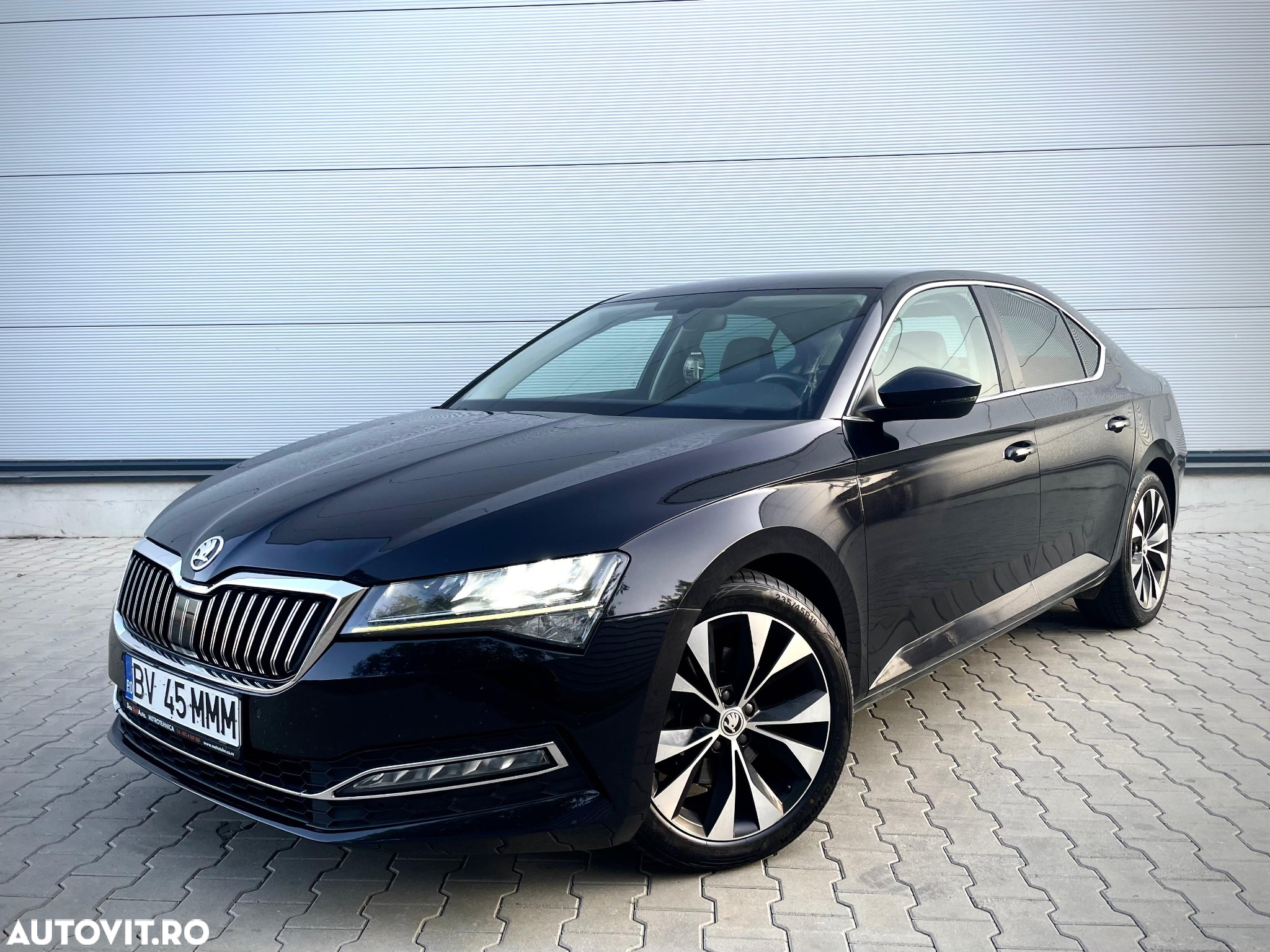Skoda Superb 2.0 TDI DSG Style - 3