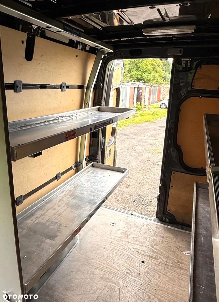 Mercedes-Benz Sprinter - 25