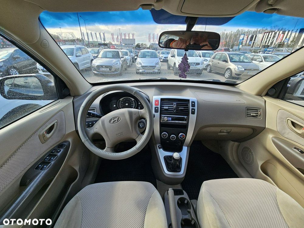 Hyundai Tucson 2.0 4WD GLS - 21