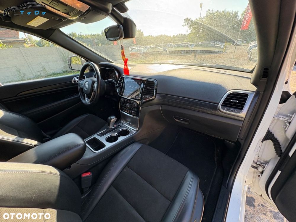 Jeep Grand Cherokee 3.6 V6 Overland - 32