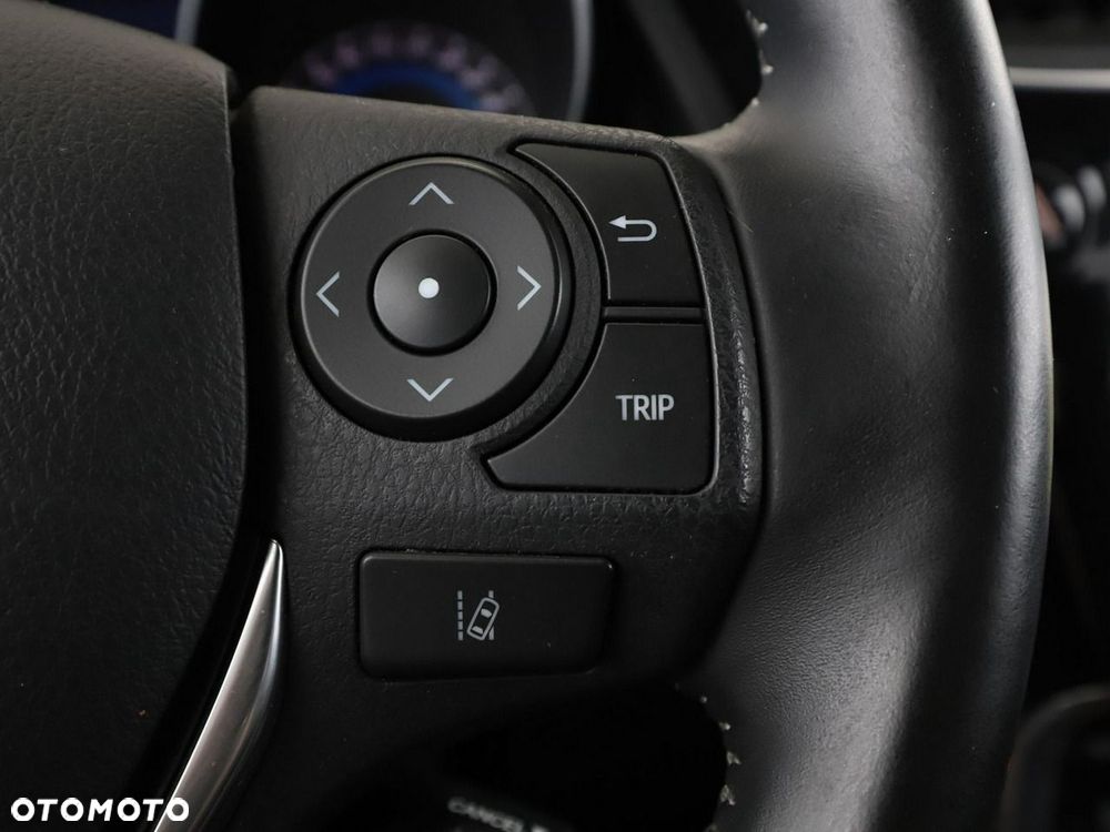 Toyota Auris Hybrid 135 Dynamic - 32
