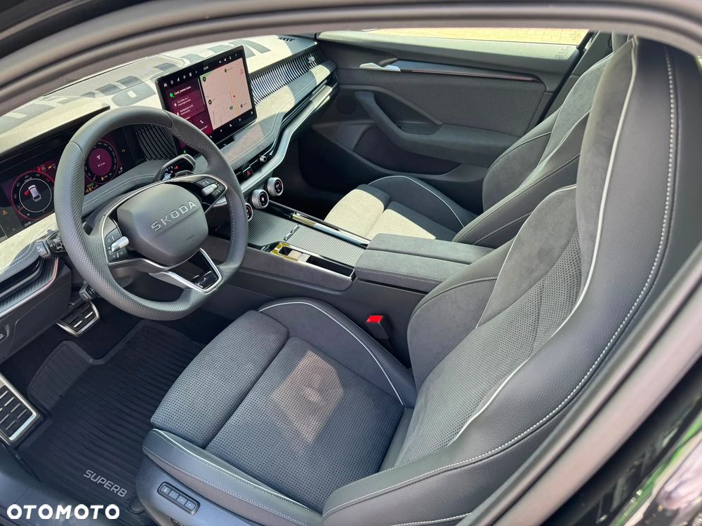 Skoda Superb 2.0 TDI SCR 4x4 Sportline DSG - 9