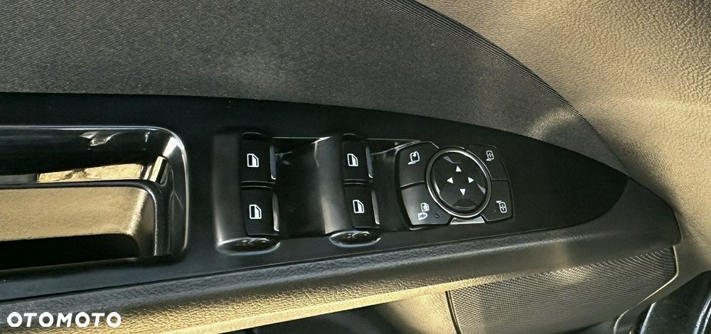 Ford Mondeo 2.0 TDCi Titanium - 11