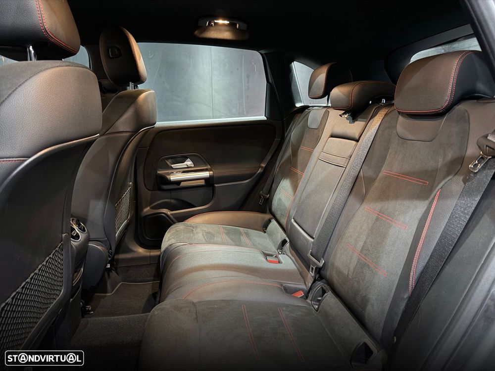 Mercedes-Benz B 180 d AMG Line - 31