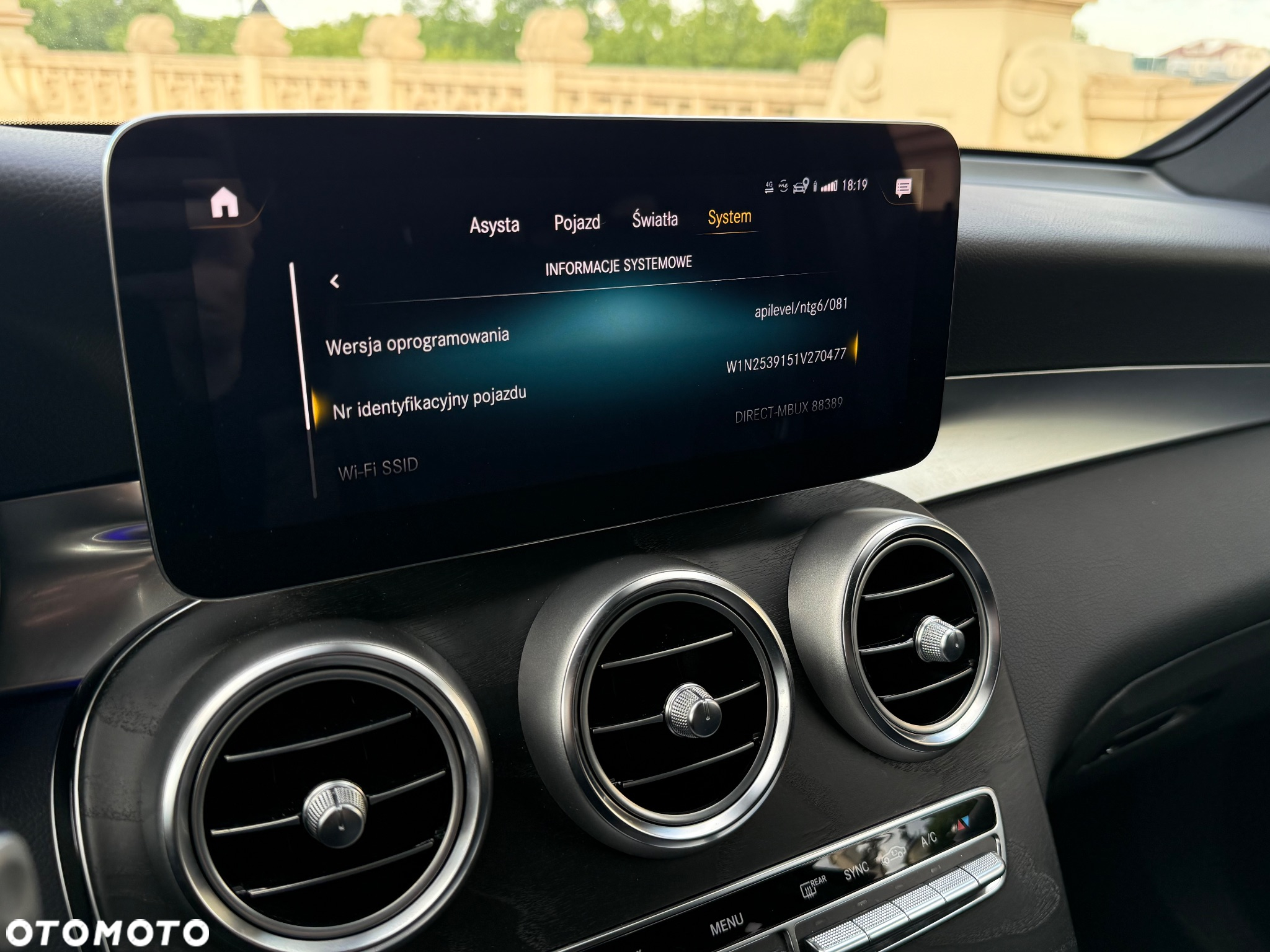 Mercedes-Benz GLC 220 d 4Matic 9G-TRONIC AMG Line - 32