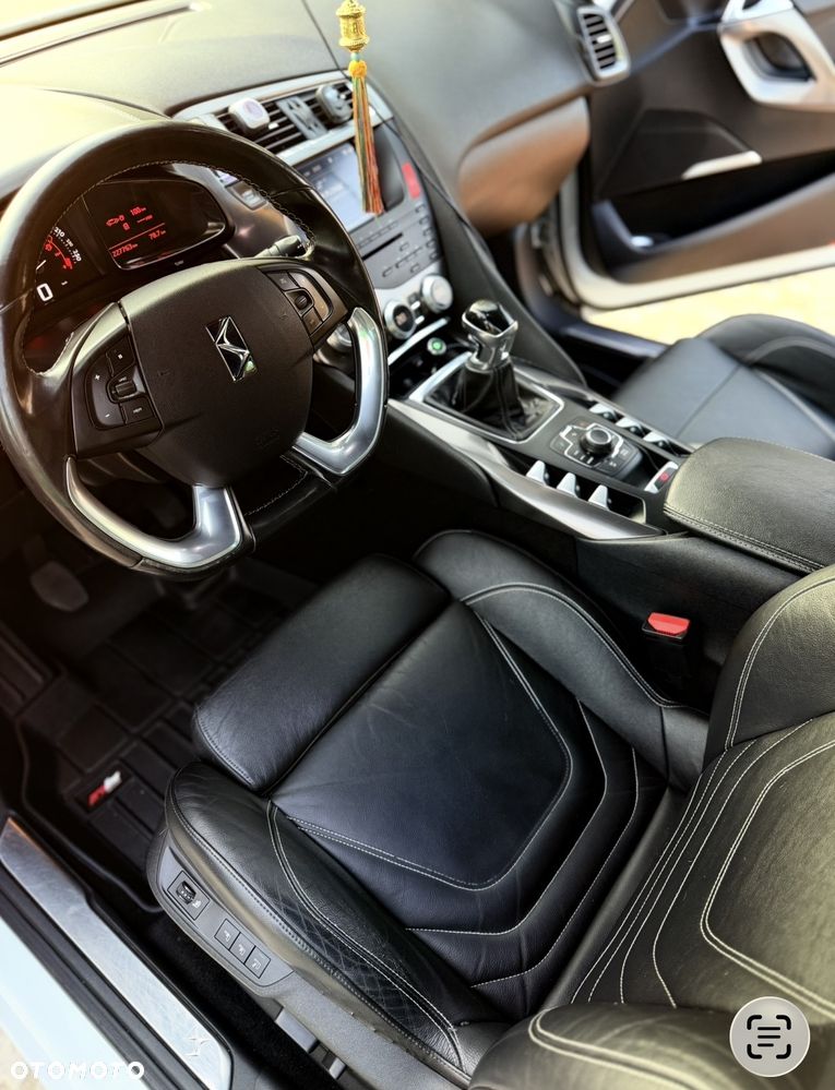 Citroën DS5 HDi 165 SportChic - 8