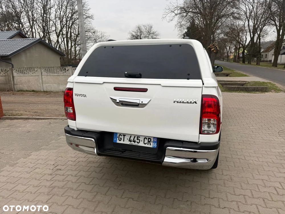 Toyota Hilux - 7
