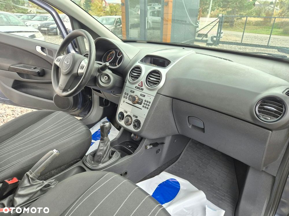 Opel Corsa 1.4 16V Enjoy - 18