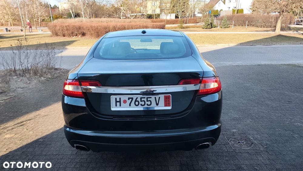 Jaguar XF 3.0 V6 Luxury - 17