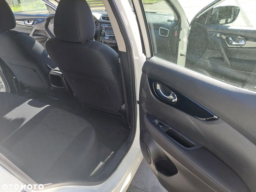 Nissan Qashqai 1.2 DIG-T N-Connecta - 21