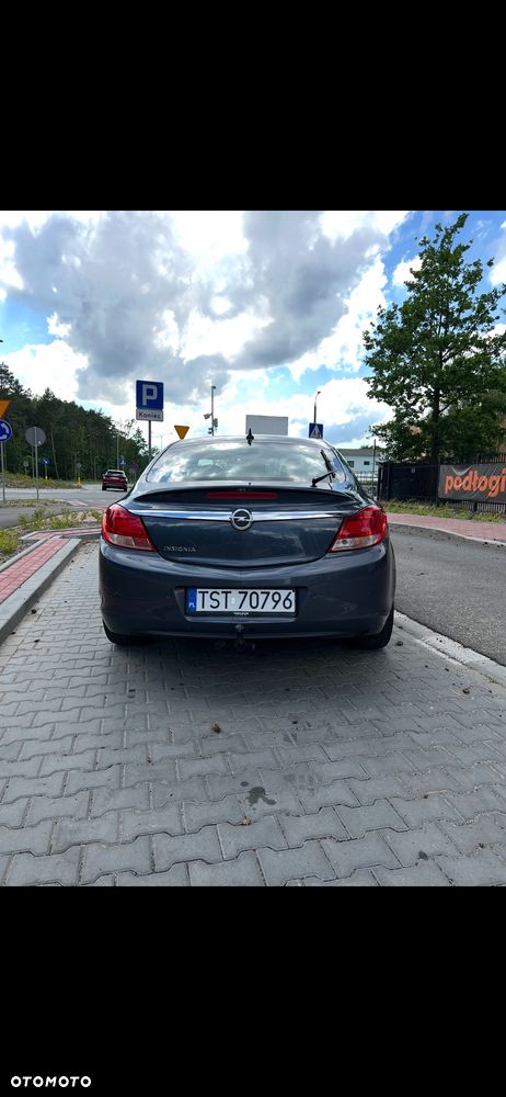 Opel Insignia 1.8 - 13