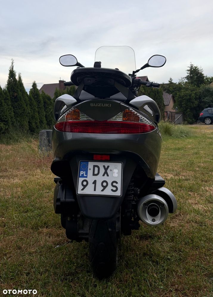 Suzuki Burgman - 4