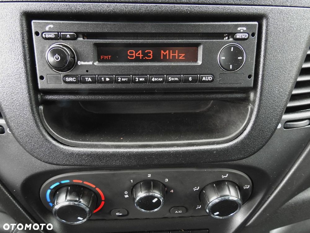Iveco DAILY 35S15 SKRZYNIA PODWÓJNA KABINA DOKA 7 MIEJSC KLIMATYZACJA  150KM - 33
