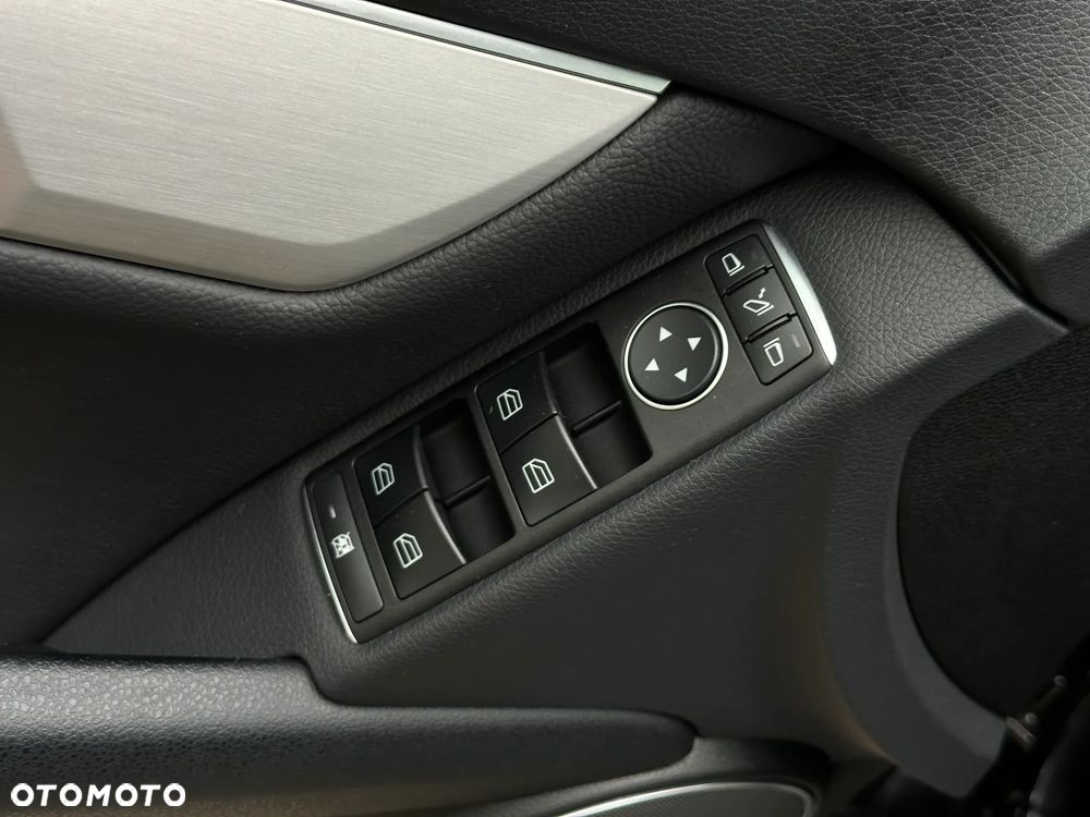 Mercedes-Benz Klasa C 180 T 7G-TRONIC Avantgarde Edition - 15