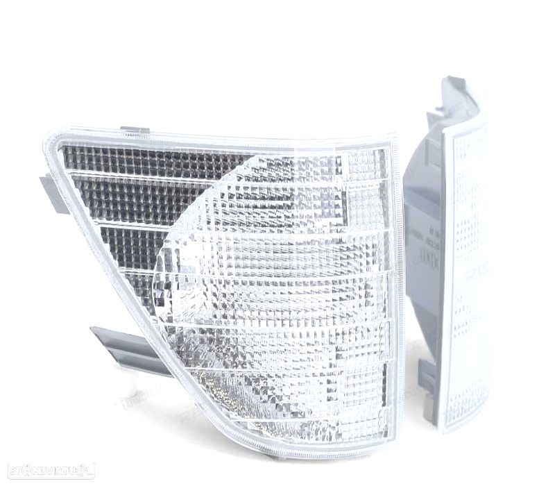 PISCAS FRONTAIS MERCEDES SPRINTER 95-00 - 4