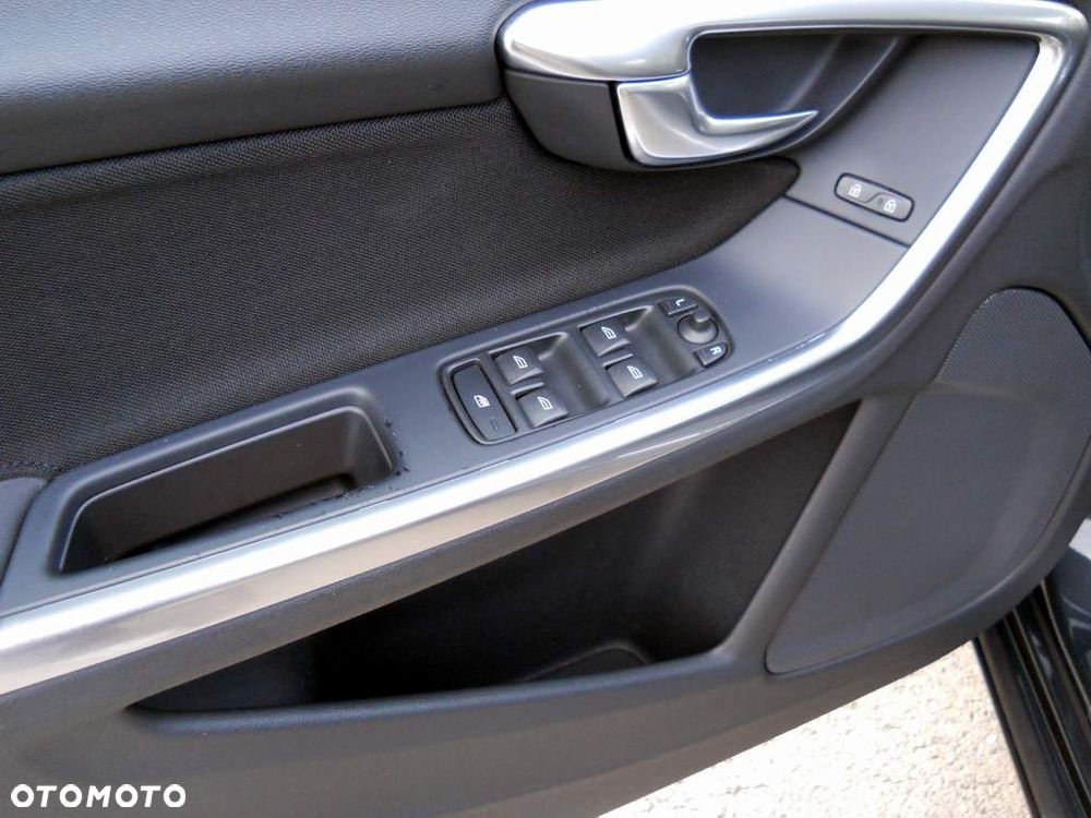 Volvo S60 DRIVe - 11