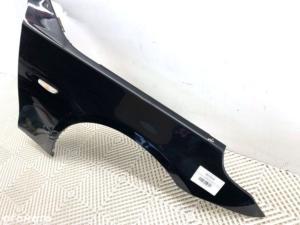 BŁOTNIK PRAWY PRZÓD  BMW 5 Touring (E61) 2004 - 2010 525 d 130 kW [177 KM] olej napędowy 2004 - - 2