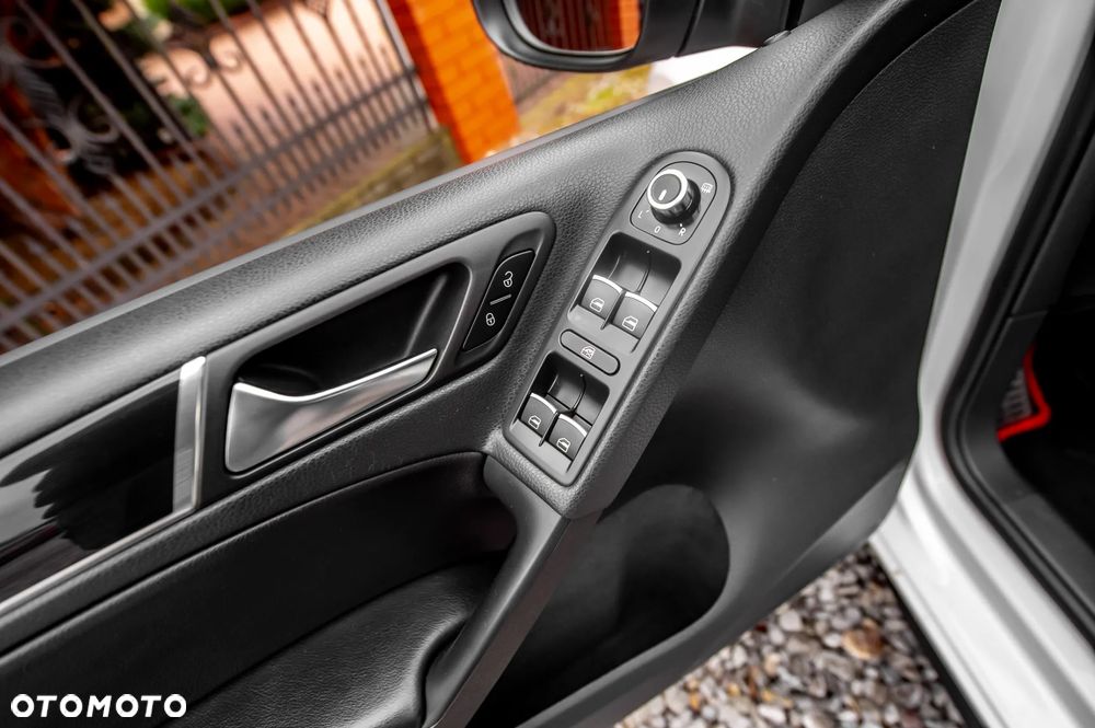 Volkswagen Golf 2.0 TSI GTI - 24