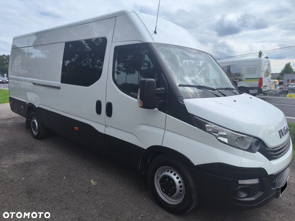 Iveco Daily 35S14 maxi brygadówka 7 osób - 1