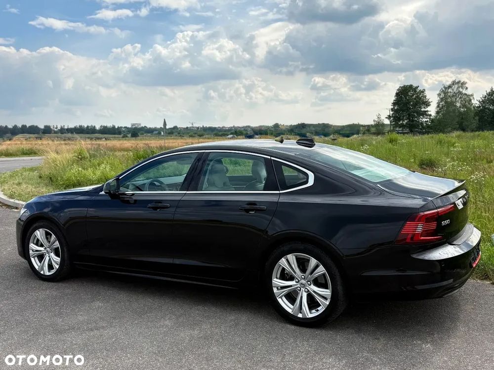 Volvo S90 D5 AWD Momentum - 4