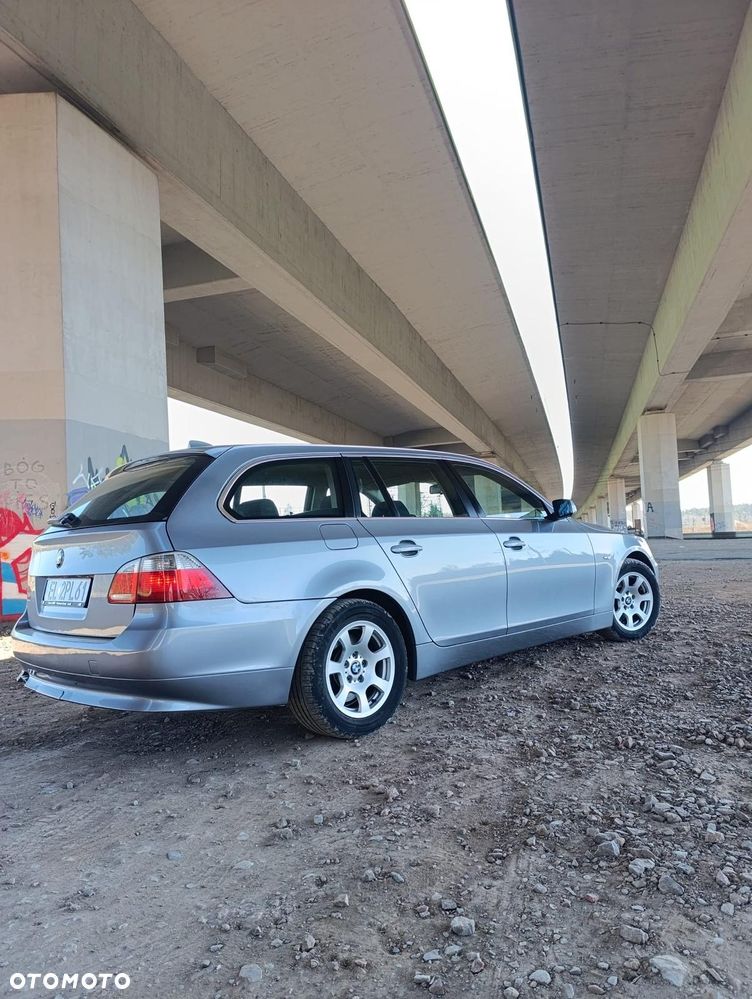 BMW Seria 5 525d - 10