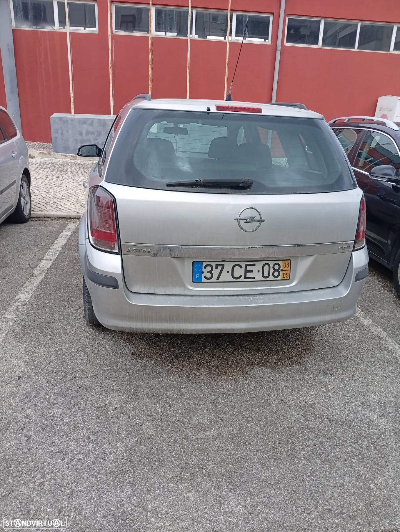 Opel Astra Caravan - 10