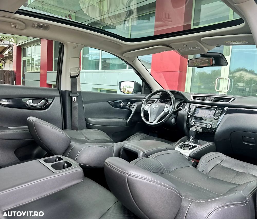 Nissan Qashqai 1.6 DCI Xtronic TEKNA - 17
