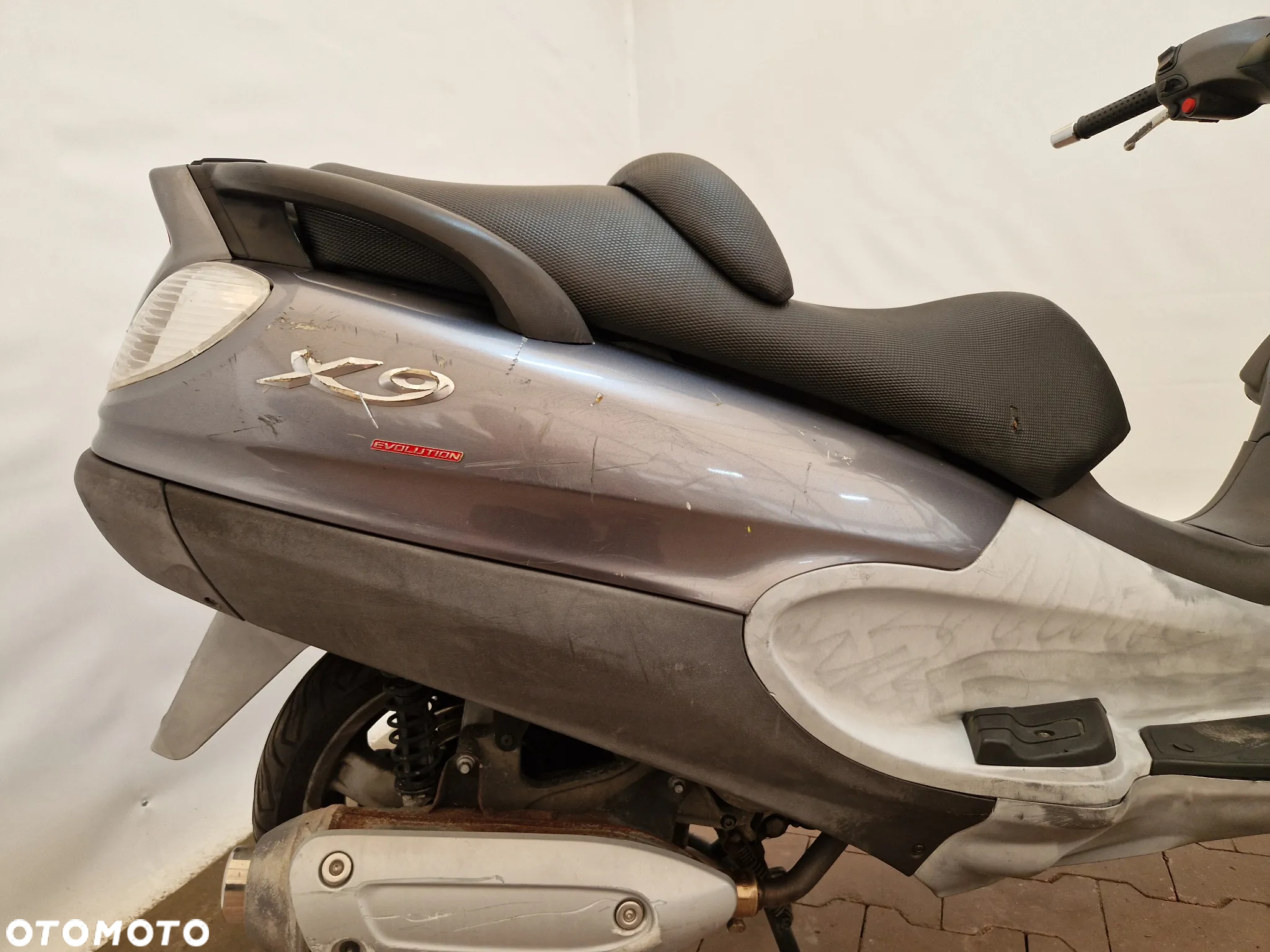 Piaggio X9 - 24