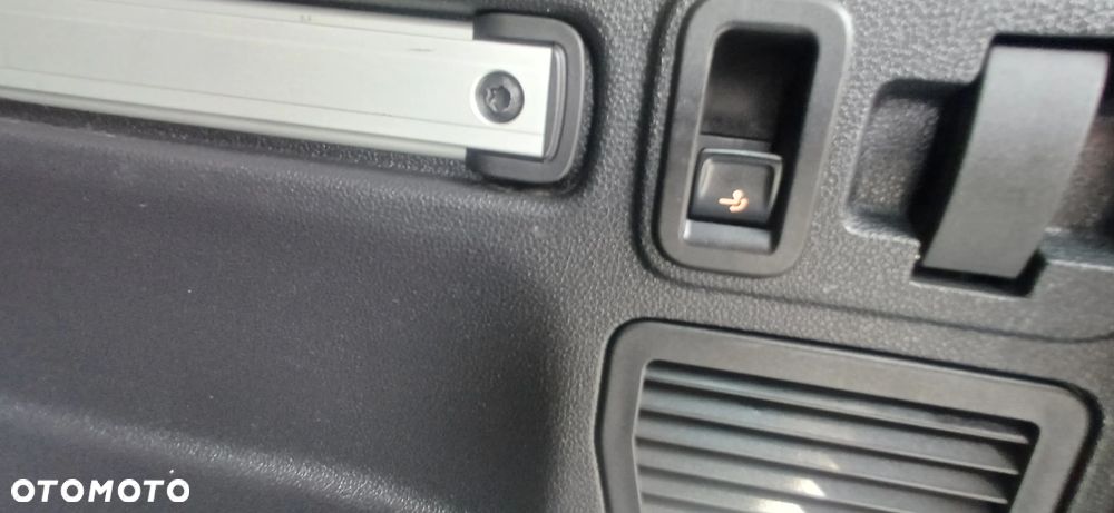 Volkswagen Touran 1.6 TDI BMT SCR Comfortline - 26