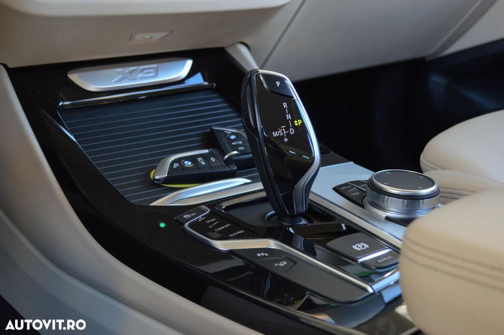 BMW X3 xDrive20i Aut. xLine - 40