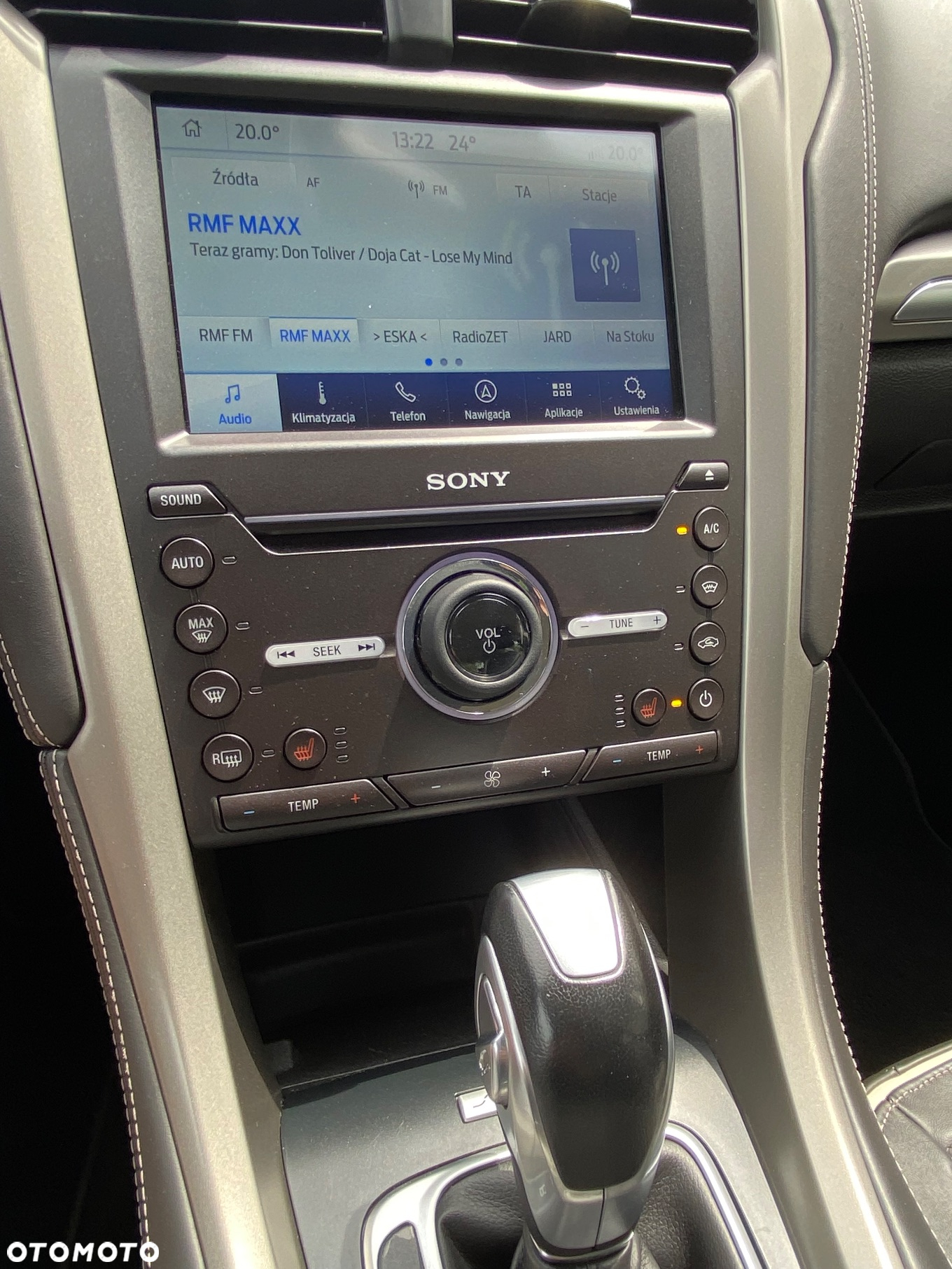 Ford Mondeo Vignale 2.0 Hybrid - 31
